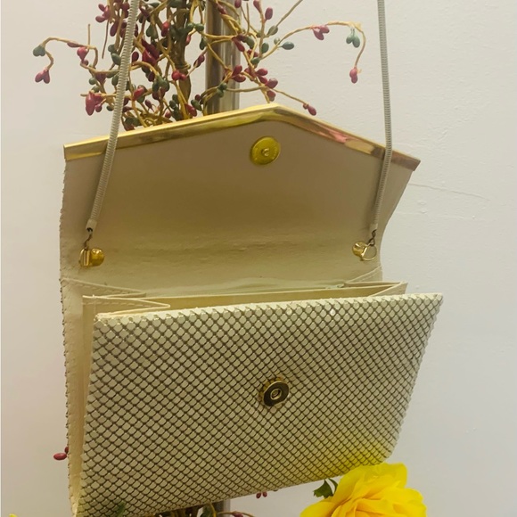 Vintage Clutch (Handbag) Shimmering - Picture 12 of 14